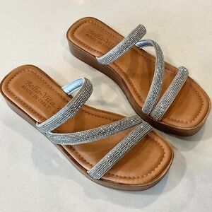 BELLA VITA Sequins Sandals Size 6.5